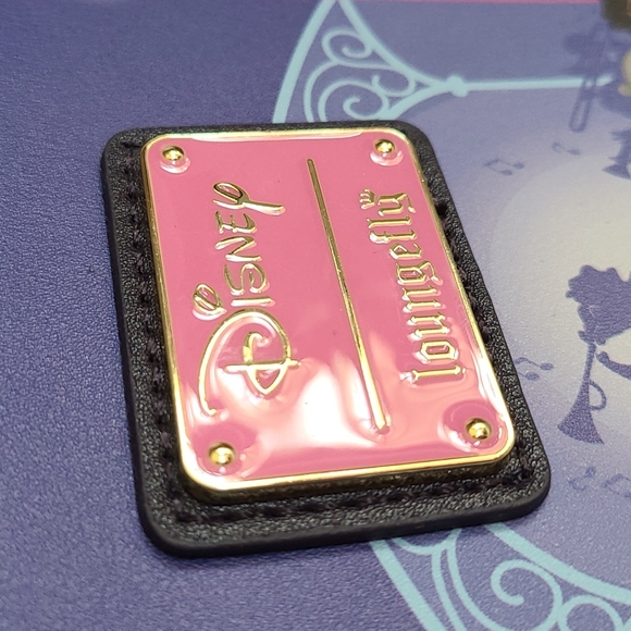 Loungefly Disney's Princess and The Frog Tiana's Palace Crossbody - Picture 7 of 9